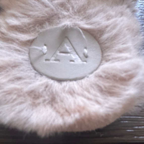 Anthropologie Lexie Slippers Tan/light pink Plush Faux Fur M/L - Picture 2 of 6